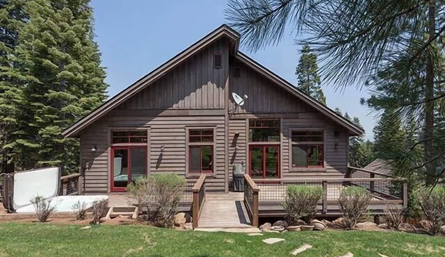 Family Friendly Tahoe Donner Retreat
