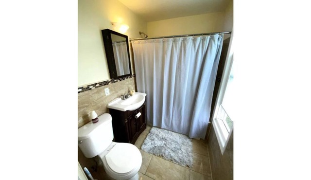 Family Friendly Three Bedroom Apartment outside of NYC