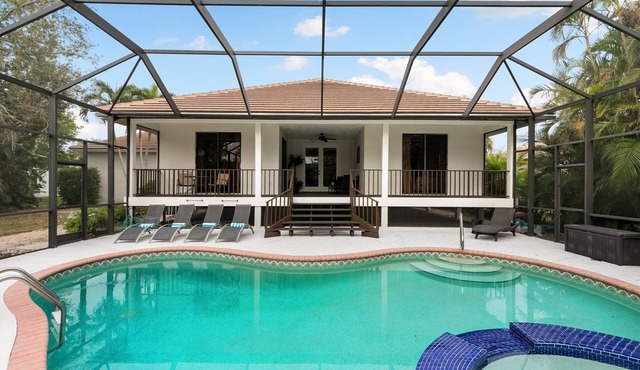 Family Friendly Tigertail Beach Home Salt water Pool & Spa