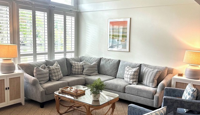 Family-Friendly Townhome with Resort Amenities Included - 1/2 Mile to Beach