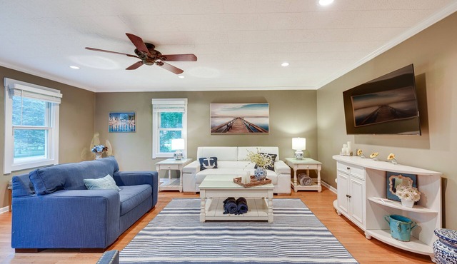 Family-Friendly Twin Lakes Home Near Lake Mary!