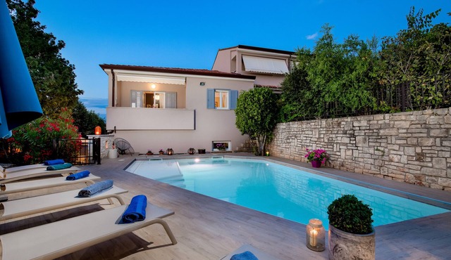 Family-friendly, up to 8 people, 3 separate accommodation units, summer kitchen