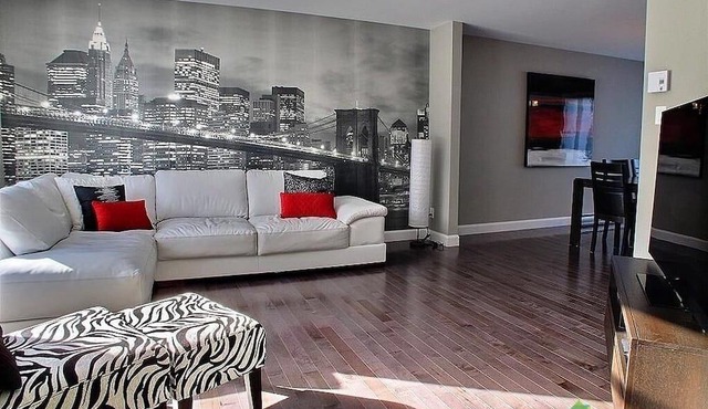 Family Friendly, Upscale Townhouse, 10kms from Old Quebec