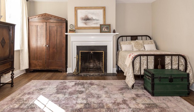 Family-Friendly 1830s Cville Row House Near Downtown Mall, UVA, & Monticello