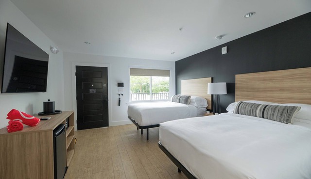 Family-friendly Stay near Dewey Beach with Free Parking & Weekend B'fast