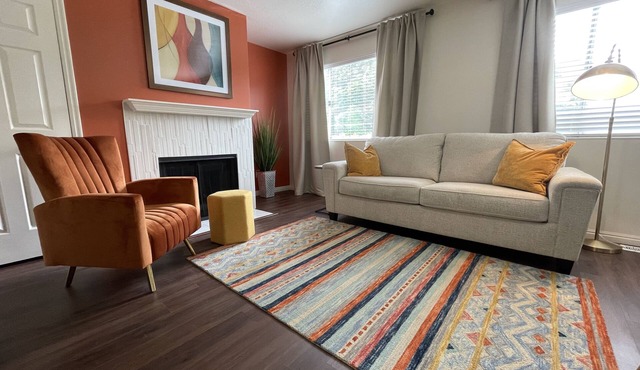 Family Friendly | Skiers Welcome | Sleeps 11 | Washer/Dryer | Smart TVs | Garage