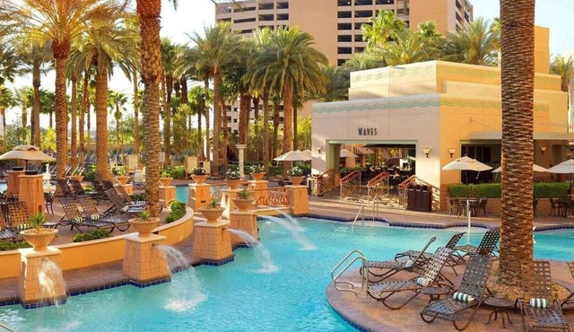 Family-Friendly Vegas: Luxury 3-Bedroom Retreat Near the Strip - The Boulevard