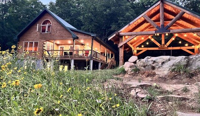 Family Friendly Waterfront Log Cabin on on the Wild & Scenic Clarion River