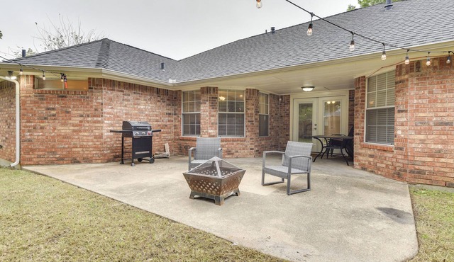 Family-Friendly Waxahachie Home w/ Patio & Yard!