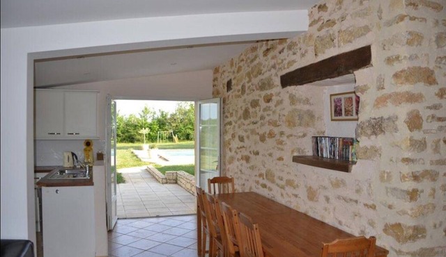 Family Friendly Well Appointed 4 bedroom Gite