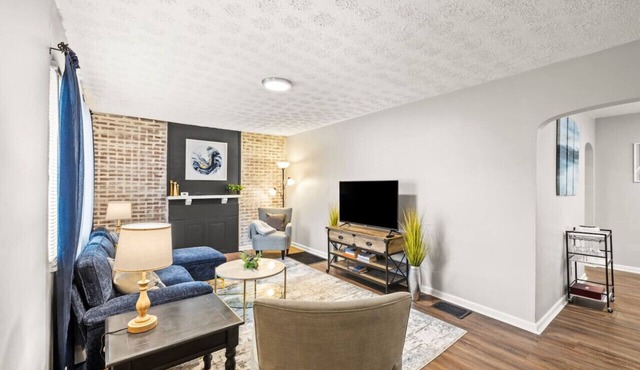 Family-Friendly/WiFi + Kitchen