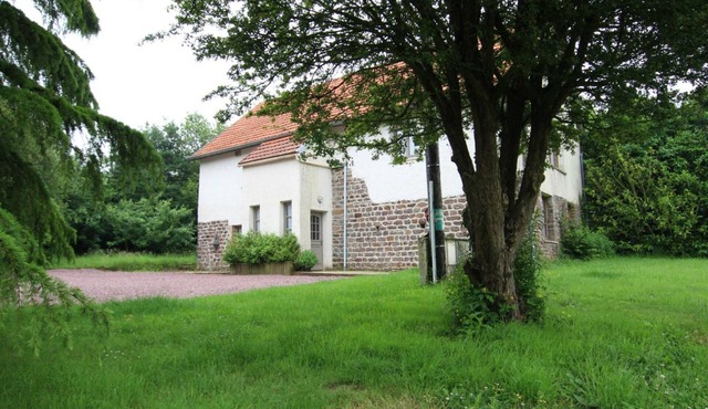 Family-friendly with pets allowed and WiFi