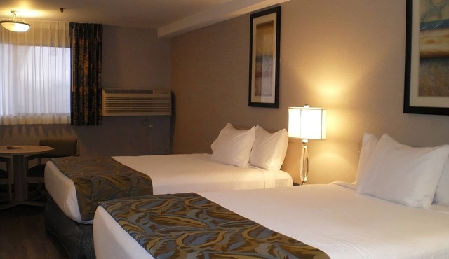 Family & Friends Getaway! 2 Great Units, FREE Parking, Near Idaho State Capitol!