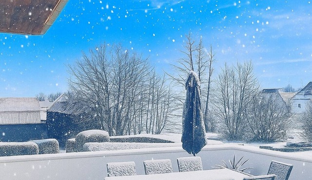 Family & Friends - Route des Vins - Terrace View