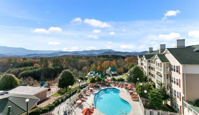 Family & Friends Vacation! 3 Great Units, Kitchen, Laundry, Pool