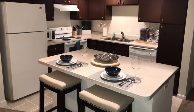 (FAMILY FUN) 2 BDRM WITH UPSTAIRS LOFT!! (KIDS LOVE)