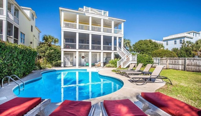 Family Fun Beach House! Ocean Views, Private Pool, Fire Pit, Video Games, Pool Table, Elevator!
