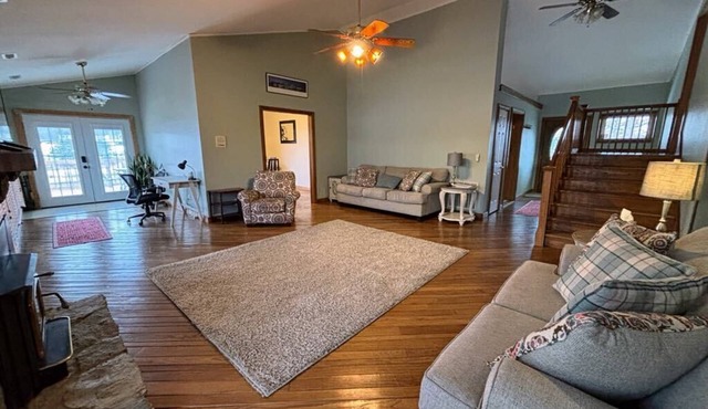 Family-Fun Escape w/Pool, Game Room, Firepit + Baby Gear