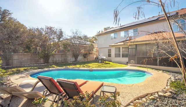 Family Fun Home 5BR/3.5b w/pool, 5min to Seaworld