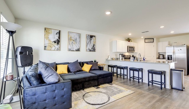 Family Fun in Jackson! Convenient & Spacious Base