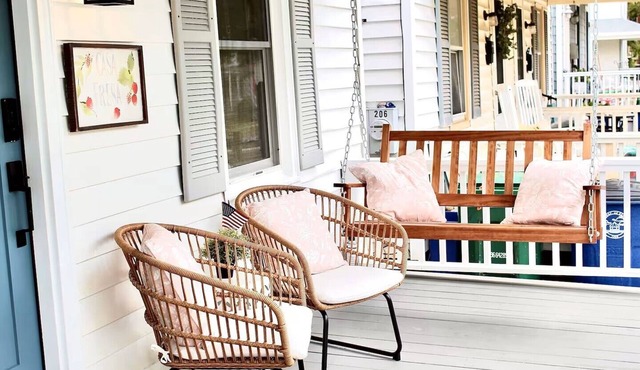 Family Fun-Next to Central Park-2 Blocks to Beach-Walk to Dining & Entertainment