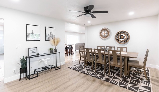 Family Fun Oasis: 5 Mins to Old Town Scottsdale + Large Game Room!
