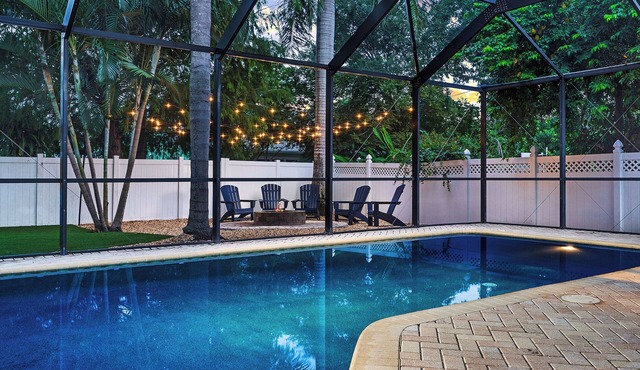 Family Fun/Pool, Putt-Putt, Game room, Fire pit, 5 Min to Beach