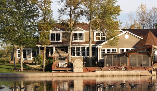 Family Fun River House at the gateway to the Adirondacks