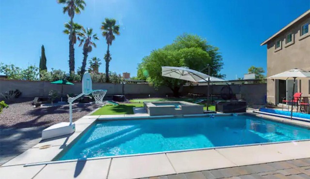 Family Fun Vacation, Heated Pool, Gameroom, Sauna