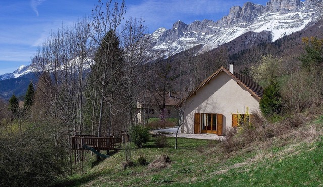 Family gîte 150m2/5 bdrms/max 14pers. in Trièves/Vercors nature park