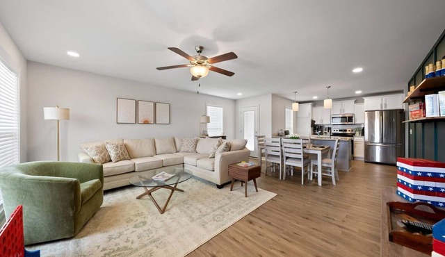 Family Game Night II - 3BD/2.5BA