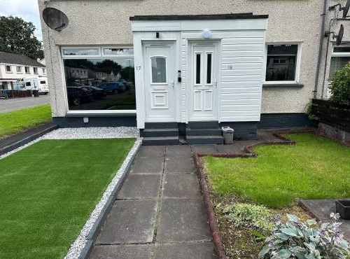 Family - Garden - Parking - WiFi - Sleeps 5