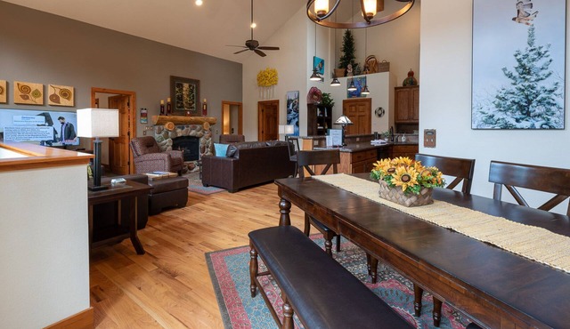 Family Gathering Home! Beautiful, Spacious, Clean! Next to Rocky Mtn N.P., YMCA