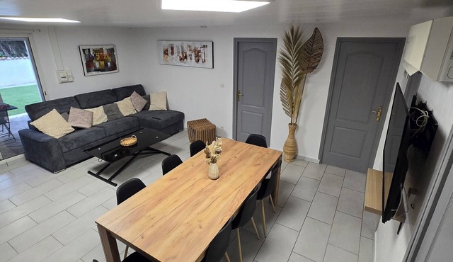 Family getaway near the sea