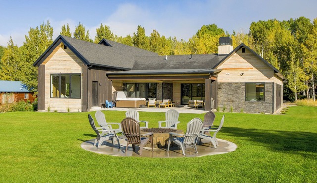 Family Getaway with Private Hot Tub + Near Tetons Sleeps 16