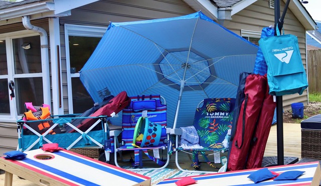 Family Getaway + 1 Block from Beach + Game Room + Fenced Yard - We Welcome Dogs!