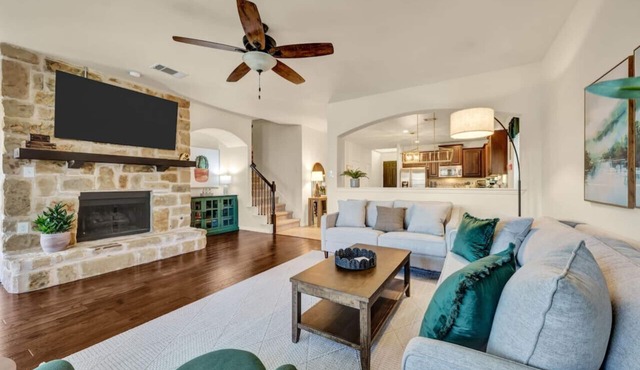 Family Getaway | 4BR Sleeps 10 - Near Frisco Fun