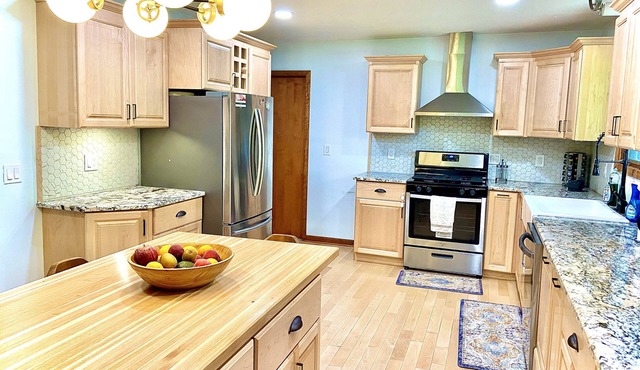 Family Getaway House close to Cherry Spring Park