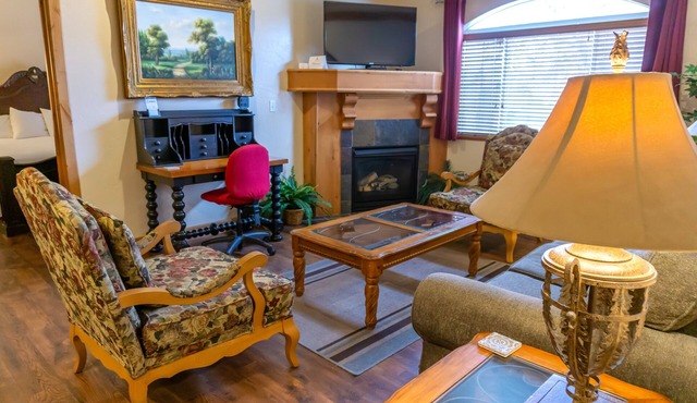 Family Getaway~Pool, Hot Sprng, Scuba & Ice Castles Villa 1073-1