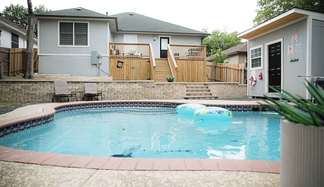 Family Getaway ~Renovated 3BR Home+ Private Pool Close to Airport, DT, & F1