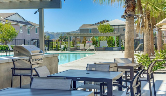 Family Getaway w/Pool, 8 Mi to Lake Elsinore!
