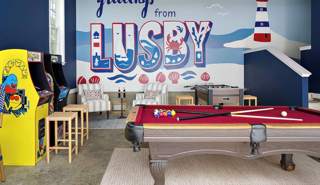 Family Getaway w/Private Beach, GameRm, & MovieRm