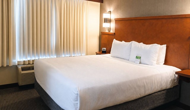 Family Getaway w/Pool Near Downtown Corpus Christi and La Palmera Mall