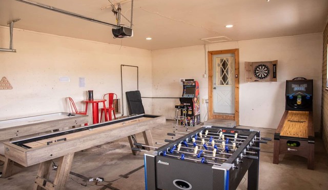 family getaway with hot tub and game room on 2 acres