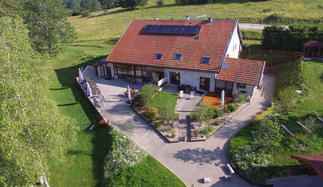 Family gite in the Jura Mountains for 17 to 27 people