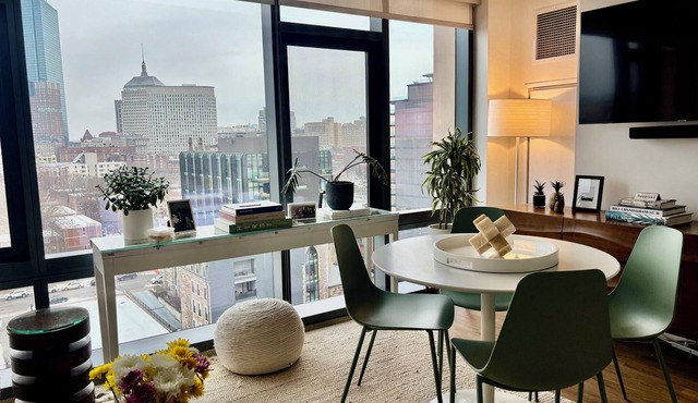 Family & Group Friendly Boston Apartment Near MBTA Easy Access to World Cup