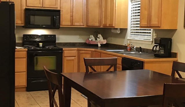 FAMILY GUEST HOUSE-SPLIT BEDROOMS