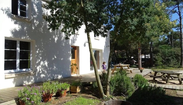 Family home between ocean and forest, 5 minutes from Domino daily market.