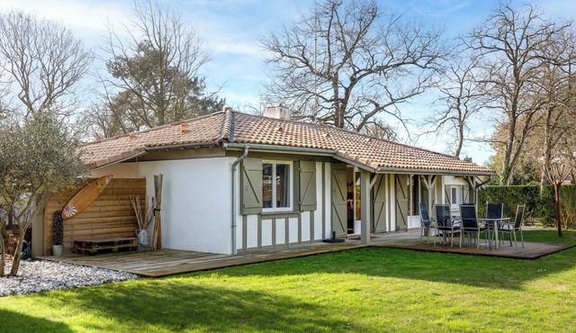 Family Haven with Private Garden & Terraces – Walk Everywhere!