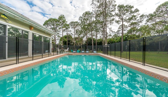 Family-Heated Pool : Event Venue + Spring Training